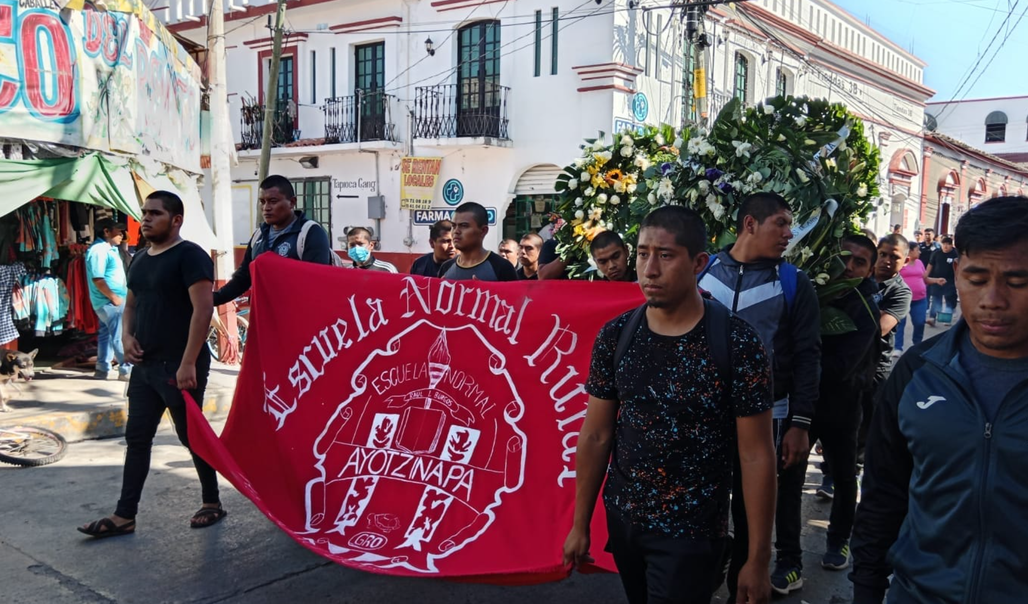 Rinden homenaje a Yanqui Kothan en Guerrero; normalista que recibió un balazo en la cabeza